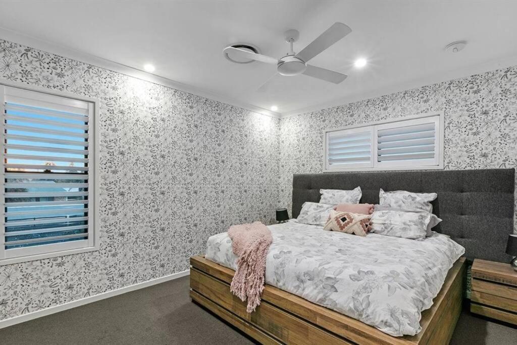 Beachside Buddina Luxury Family House 5 Bedrooms Екстер'єр фото